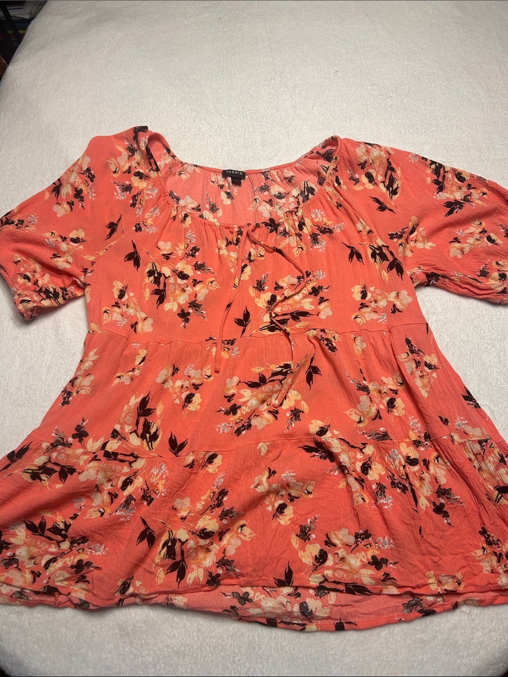Torrid Coral Floral Peasant Top - size 2
